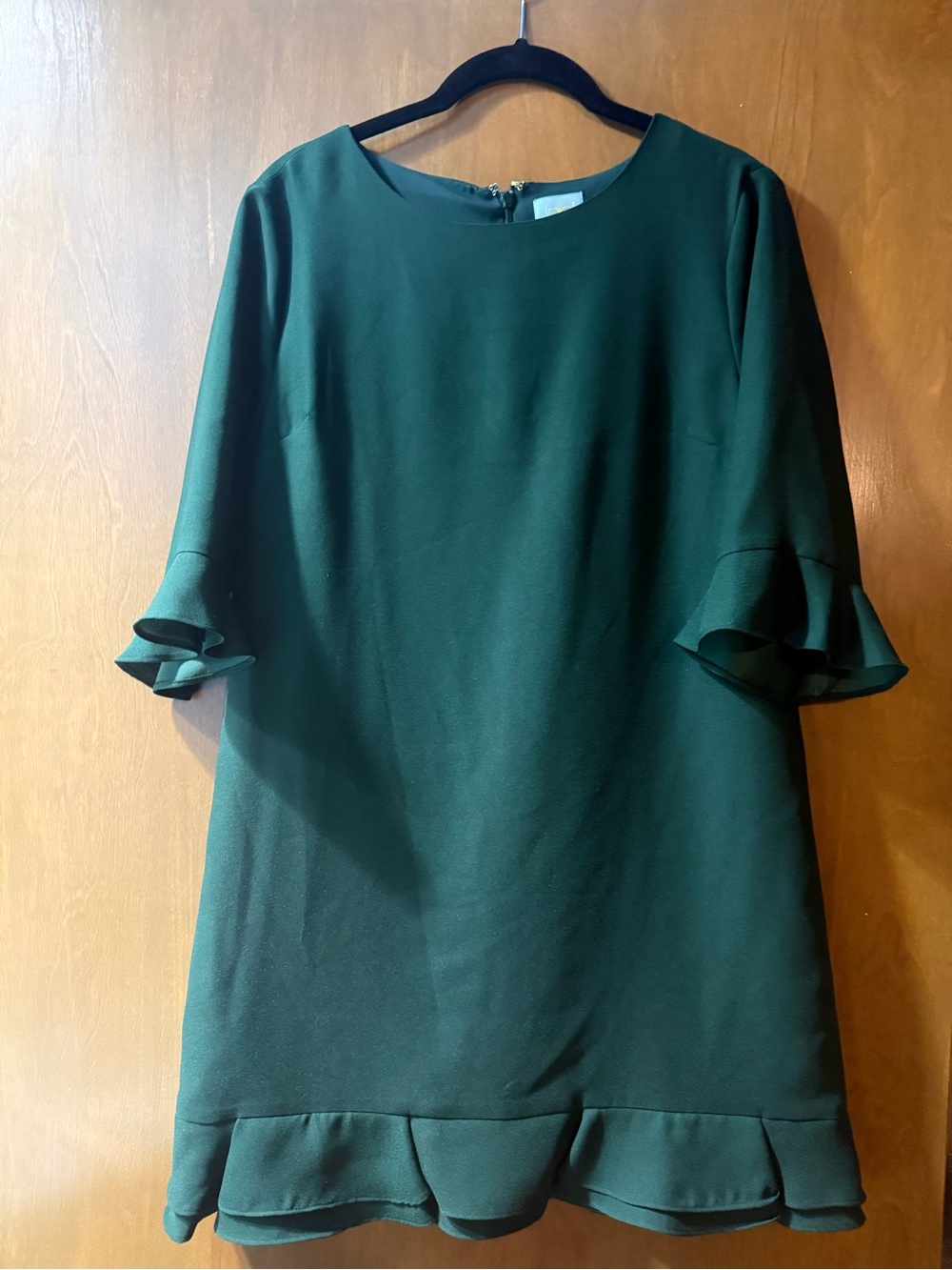 CeCe Dark Green Ruffle Sleeve Shift Dress